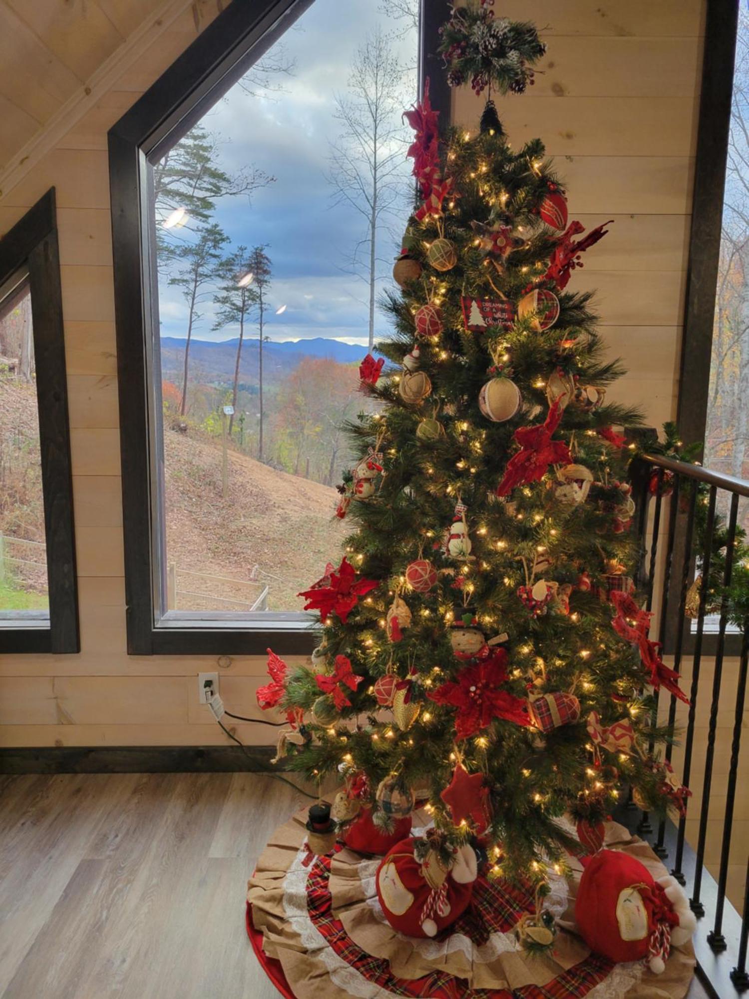 Lil Cabin In The Cove! Mtn Views, Theater, Hot Tub, Games, King Beds, Prime Location! Sevierville Dış mekan fotoğraf